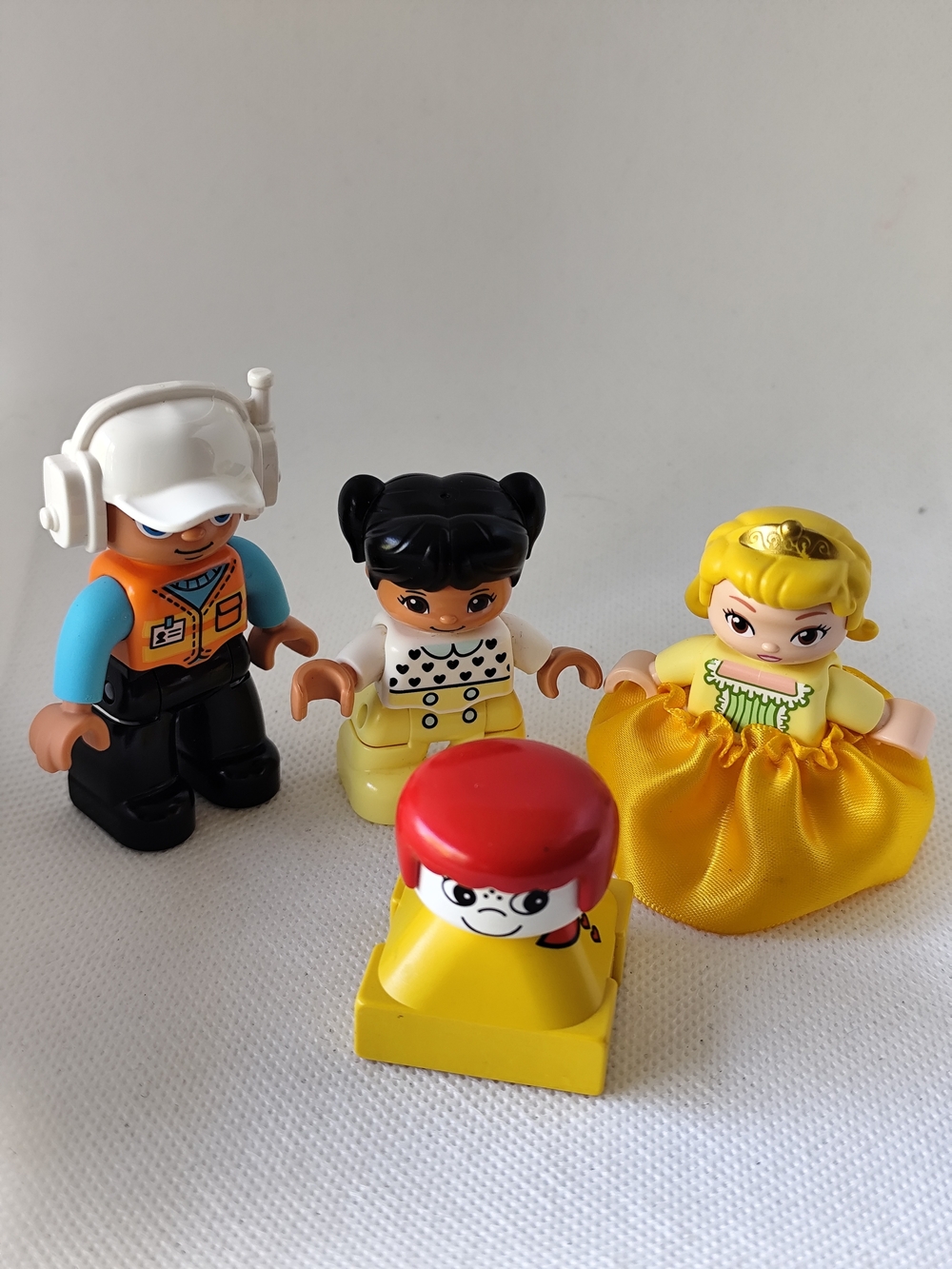 Lego Duplo figures lot of 4